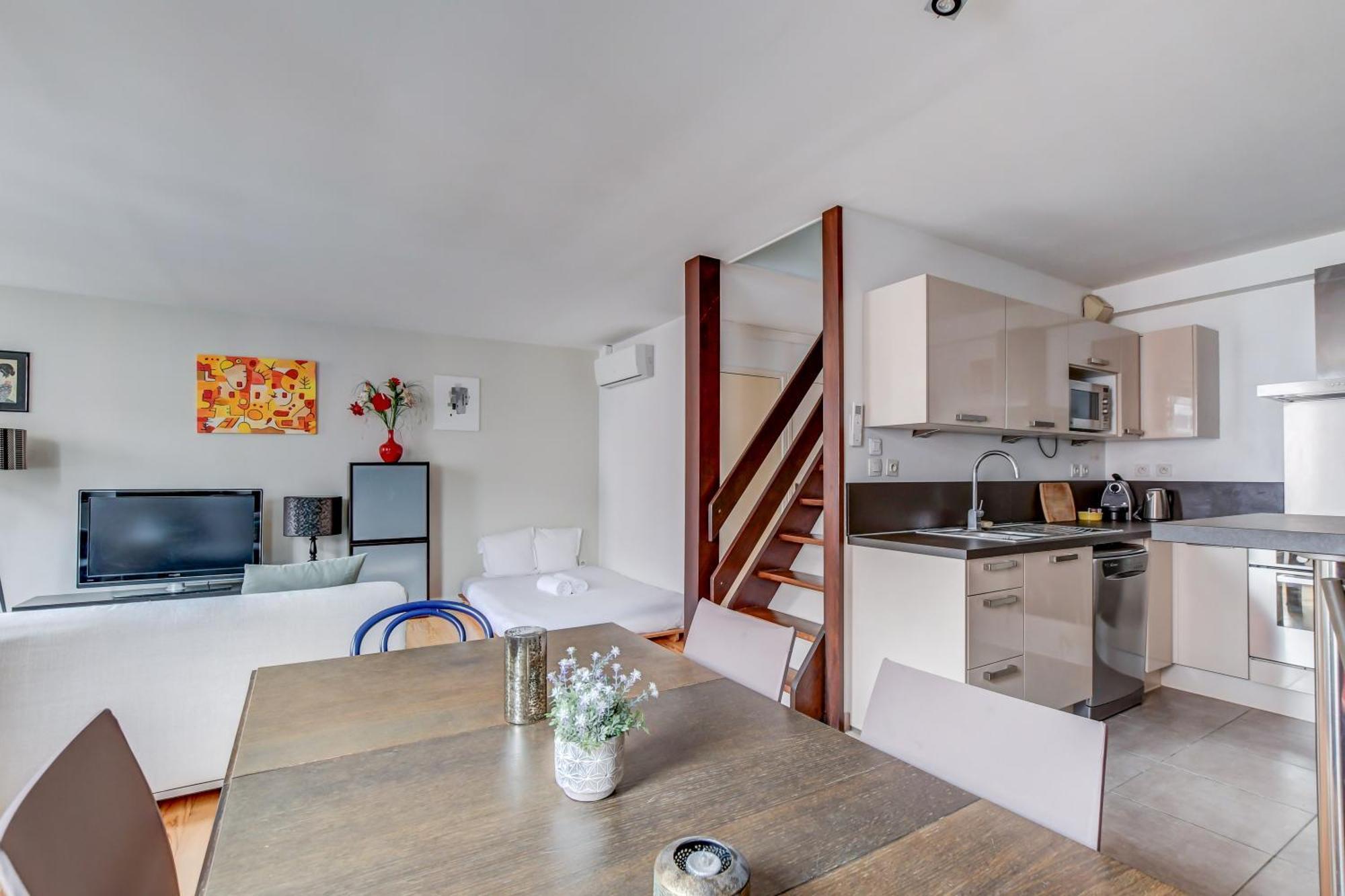 Apartment Duplex - Pont-neuf, Dome De La Grave, 2 Bdrs 85m2, Ac, Free Private Car Park - T3 85m2 Avec Clim, Parking Prive Gratuit