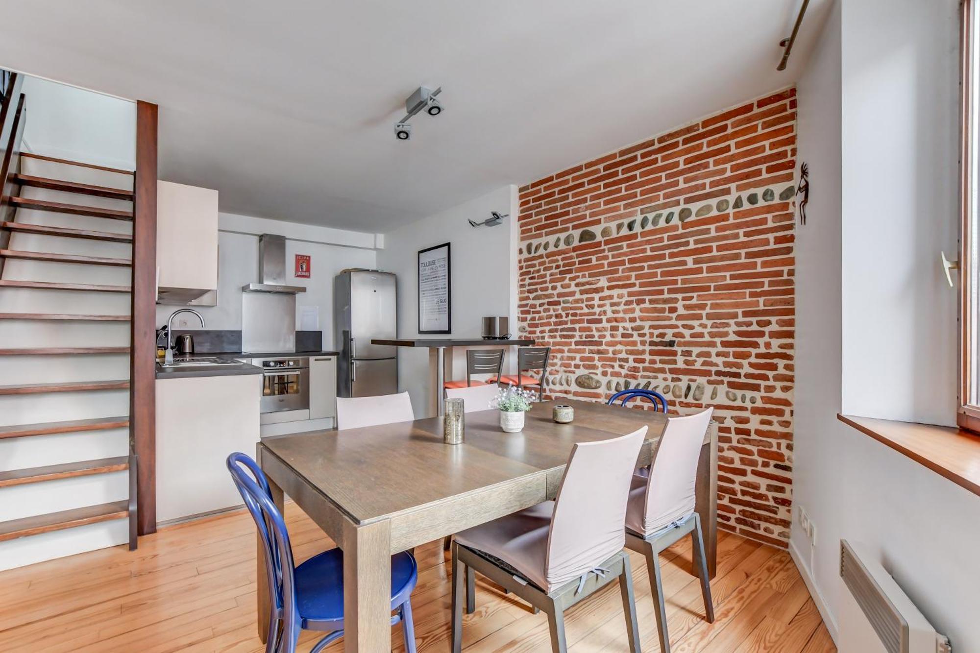 Duplex - Pont-neuf, Dome De La Grave, 2 Bdrs 85m2, Ac, Free Private Car Park - T3 85m2 Avec Clim, Parking Prive Gratuit Apartamento